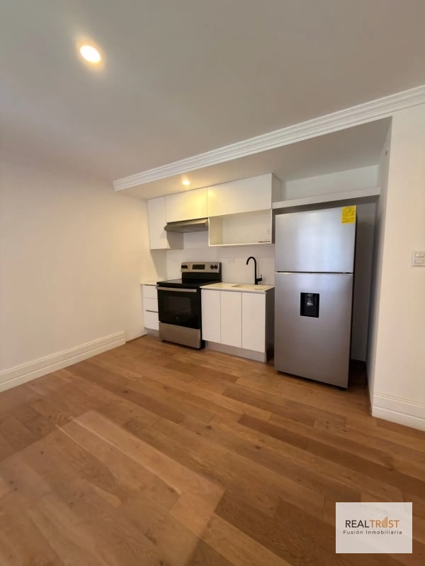 Apartamento en renta CENTRICO zona 5 - 4