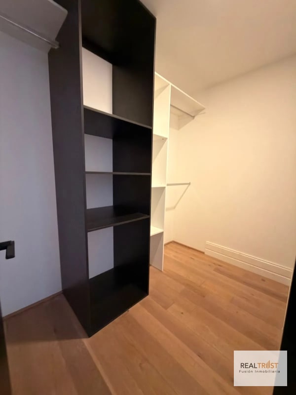 Apartamento en renta CENTRICO zona 5 - 1