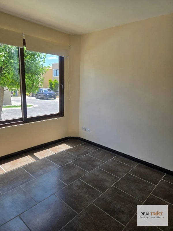 Titulo: Cumbres de la Arboleda en venta 4 habitaciones - 12