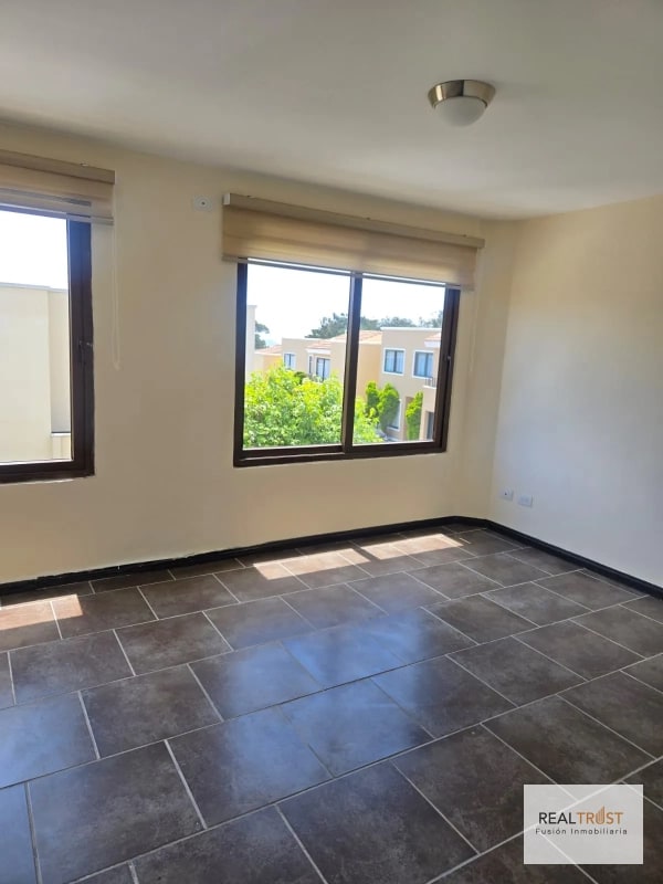 Titulo: Cumbres de la Arboleda en venta 4 habitaciones - 9