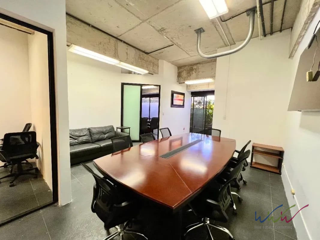 Vendo/rento oficina de 67m2 en edificio Design Center, zona 10 — Oficina en Venta en Design Center, Zona 10, Guatemala, Ciudad — foto 4 de 7