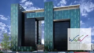 Rento amplia oficina de 570m2 en edificio Renovati, zona 10 — Oficina en Alquiler en Renovati, Zona 10, Guatemala, Ciudad — miniatura 1 de 11