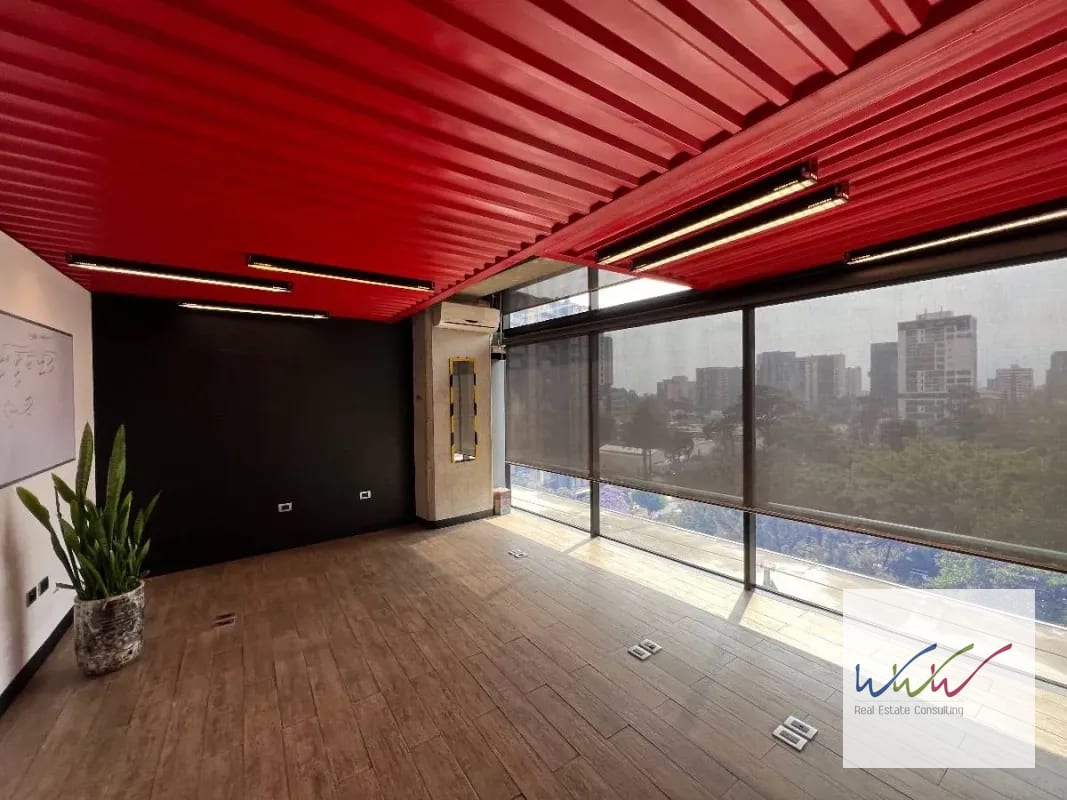 Rento Moderna oficina de 75 m2 Edificio Design Center, zona 10 — Oficina en Alquiler en Zona 10, Guatemala, Ciudad — foto 8 de 10