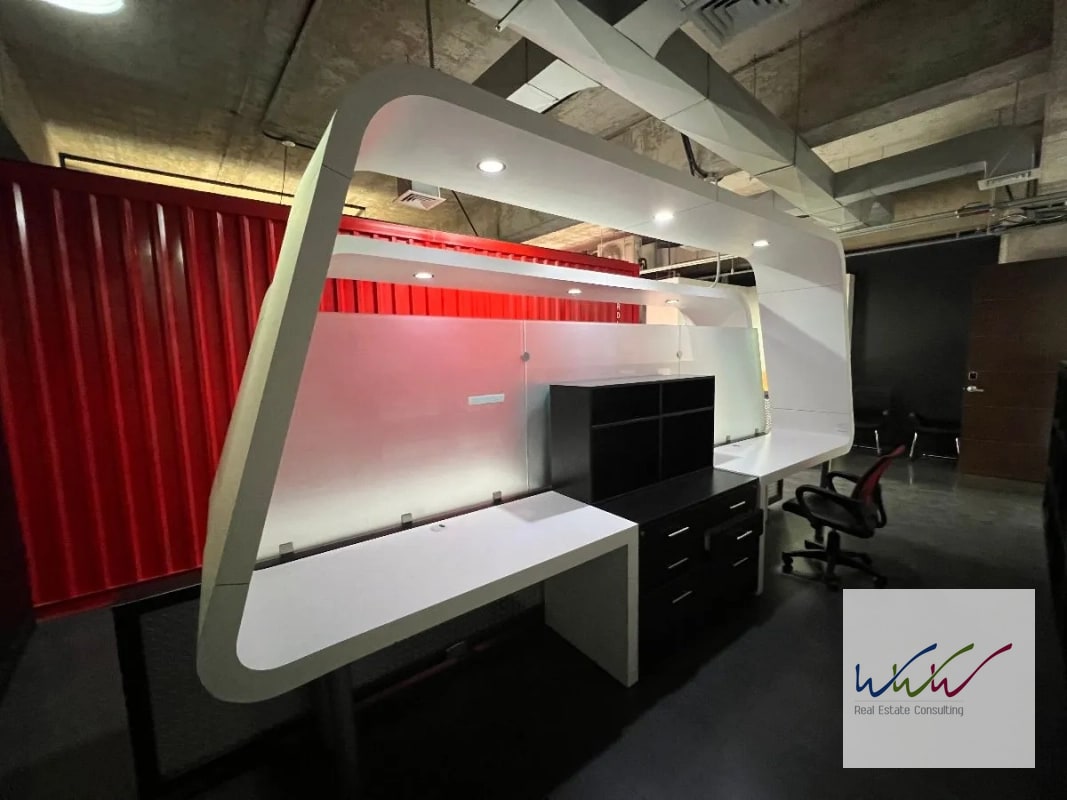 Rento Moderna oficina de 75 m2 Edificio Design Center, zona 10 - 5
