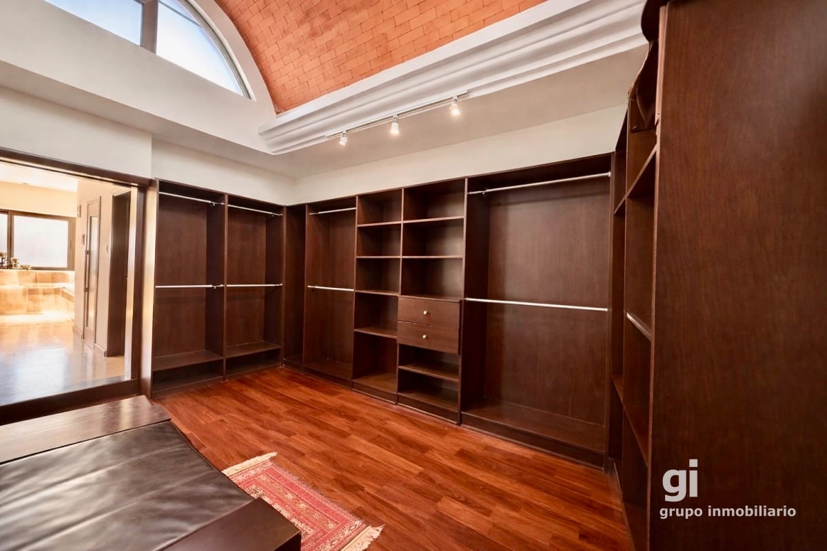 Preciosa casa en venta en condominio exclusivo CAES - 4