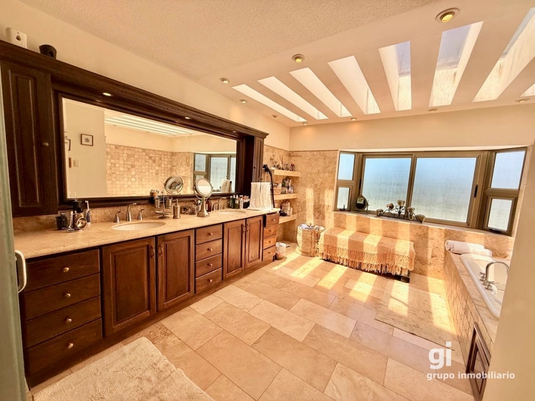 Preciosa casa en venta en condominio exclusivo CAES - 3