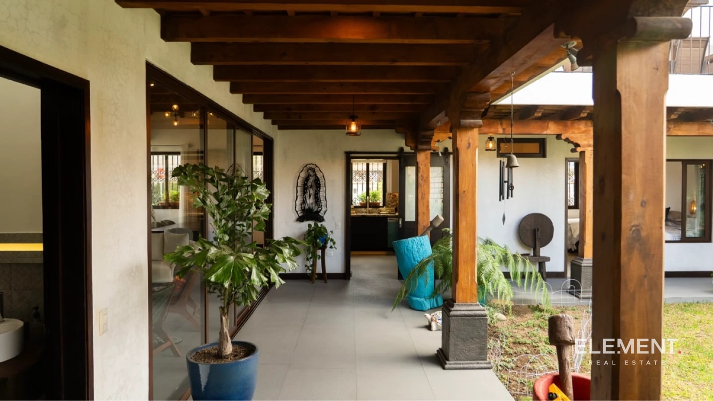 Lujosa casa en venta a minutos de Antigua Guatemala - 15