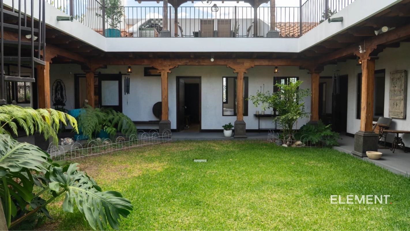 Lujosa casa en venta a minutos de Antigua Guatemala - 9