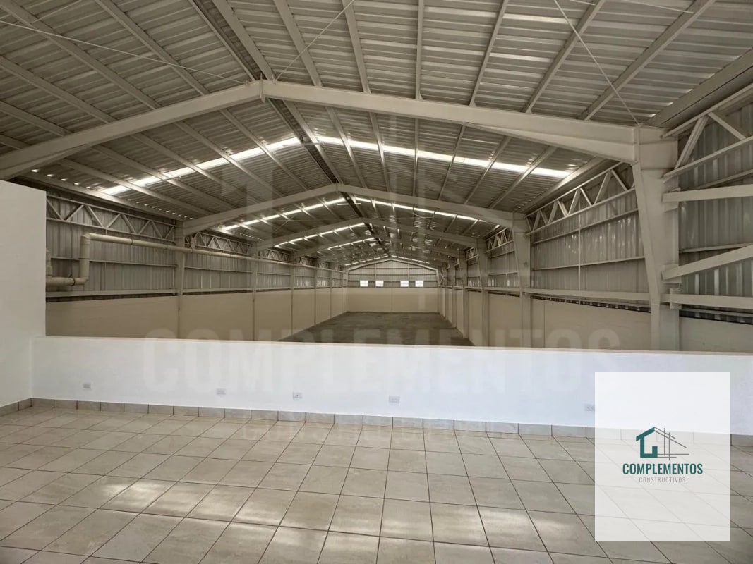 Bodega en venta CAES - 1