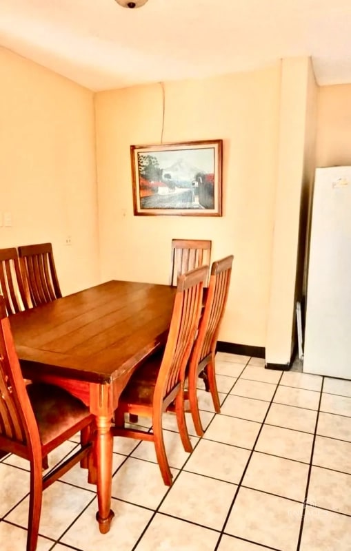 Zona 16 • Casa en Venta • Colonia Lourdes - 2