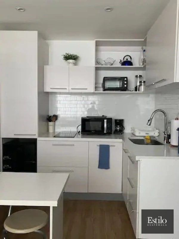 ALQUILER DE ESTUDIO AMUEBLADO ZONA 4 - 1