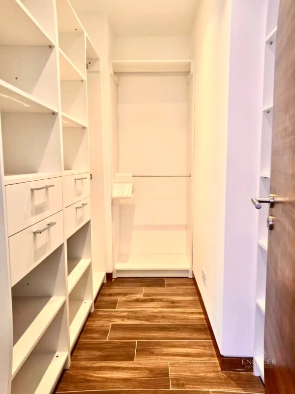 Zona 10 • Apartamento Amueblado en Renta • Edificio AVIA - 1