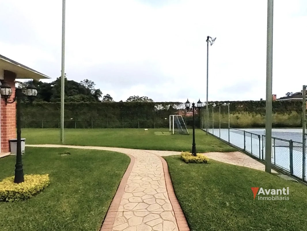 VENTA CASA CARRETERA A EL SALVADOR, COLINAS DE CASTEL - 1