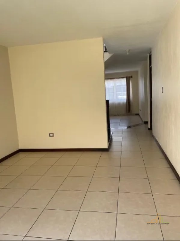 Ganga Casa en Venta Km 16.5 Carretera a El Salvador | Santa Mónica | Jardín + Estudio | Q1,555,000 - 7