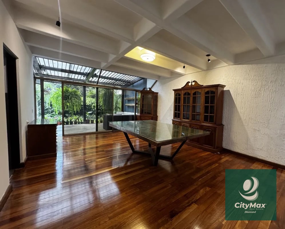 Casa en Renta en Exclusivo Sector Las Margaritas Zona 10 Guatemala - 12