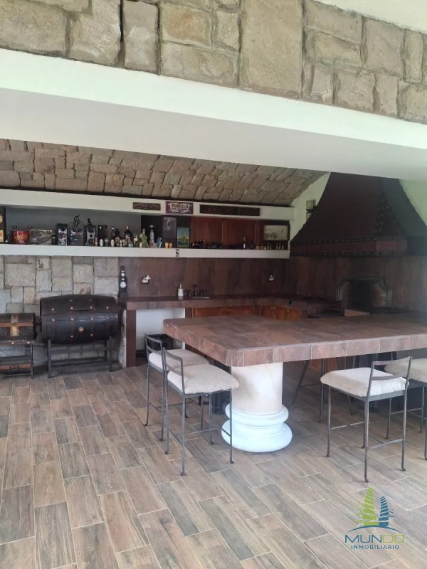 Exclusiva Residencia en Venta: Lujo y Amplitud en Casa y Campo - 7