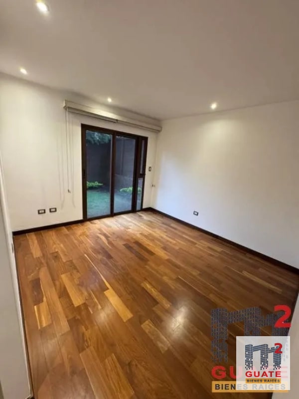 Casa en condominio en Renta, Santa Catarina Pinula - 11