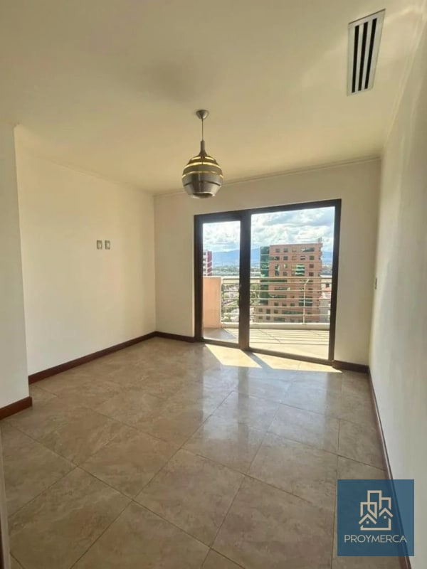 Apartamento en alquiler, Edificio Tadeus, Zona 14 - 16