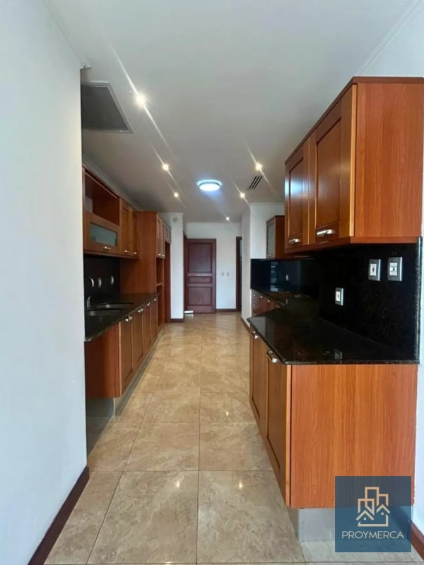 Apartamento en alquiler, Edificio Tadeus, Zona 14 - 13