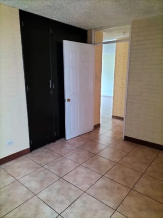Alquiler de apartamento en zona 10 de 3 dormitorios — Apartamento en Alquiler en Zona 10, Guatemala, Ciudad — miniatura 8 de 11