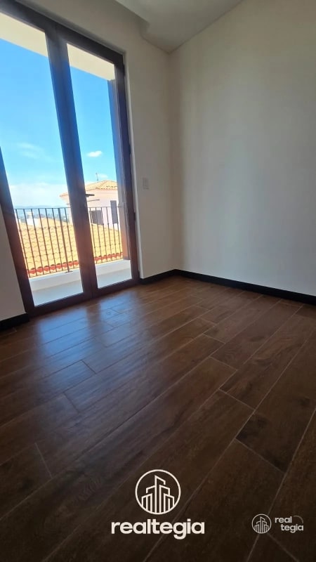 APARTAMENTO EN LIRIOS DE CAYALÁ ZONA 16 - 10