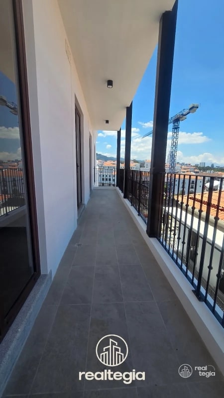 APARTAMENTO EN LIRIOS DE CAYALÁ ZONA 16 - 6