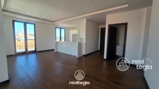 APARTAMENTO EN LIRIOS DE CAYALÁ ZONA 16 — Apartamento en Venta en Zona 16, Guatemala, Ciudad — miniatura 1 de 12