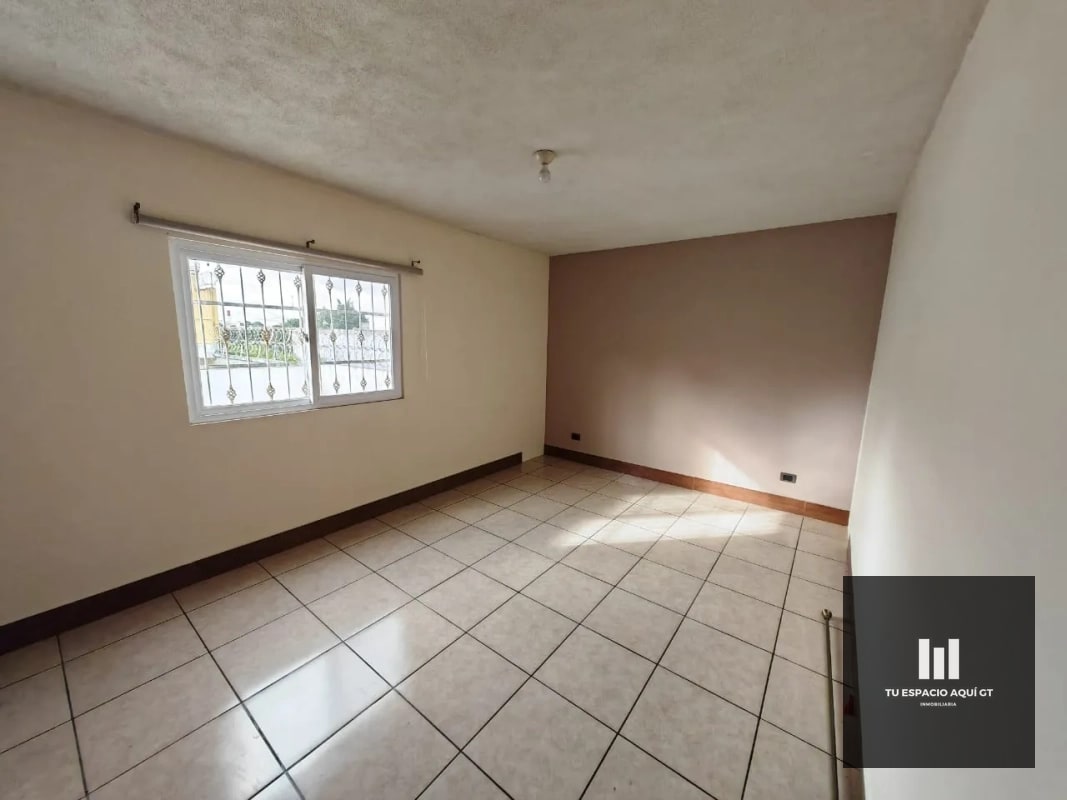 Lujosa Casa En Venta - Hacienda Real, Zona 16 - 9