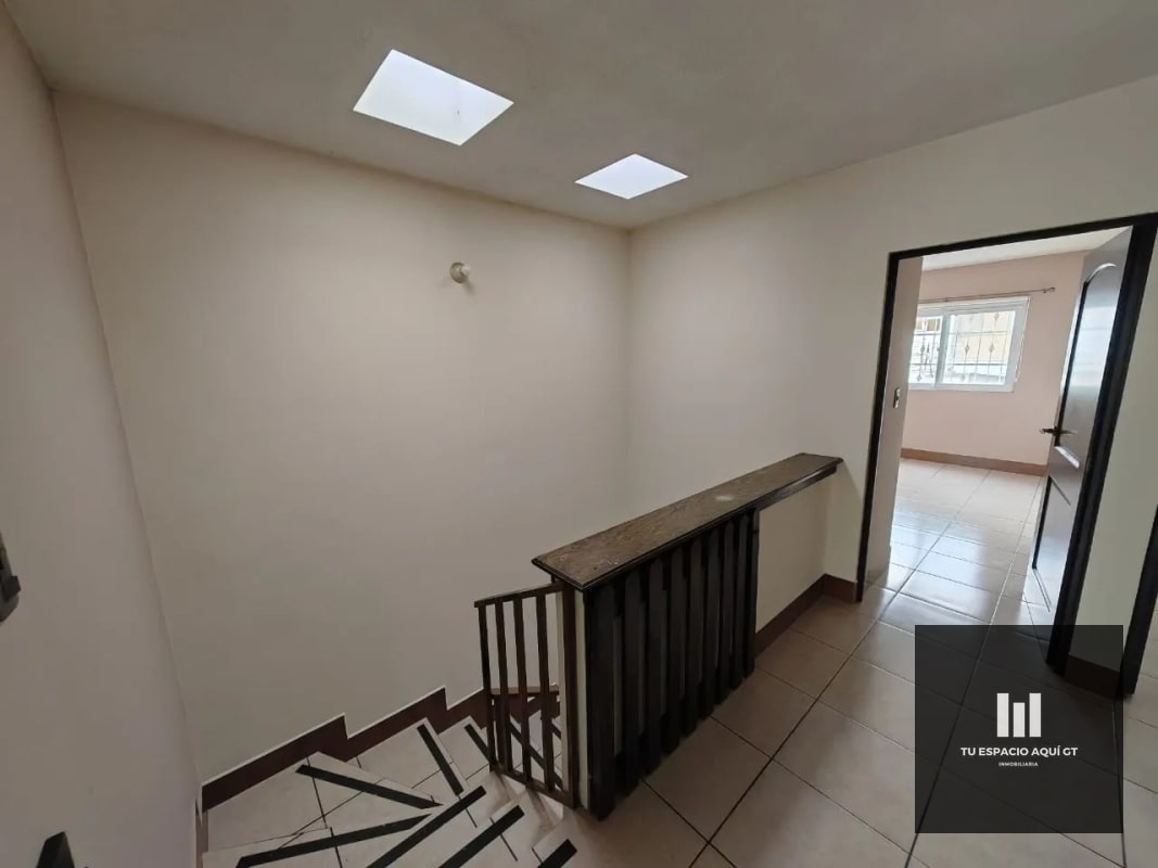 Lujosa Casa En Venta - Hacienda Real, Zona 16 - 5