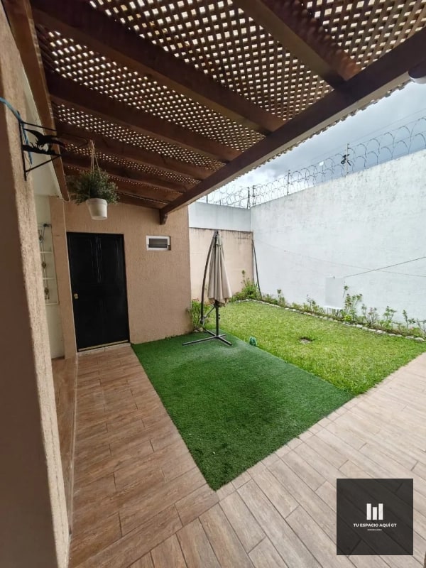 Lujosa Casa En Venta - Hacienda Real, Zona 16 - 3