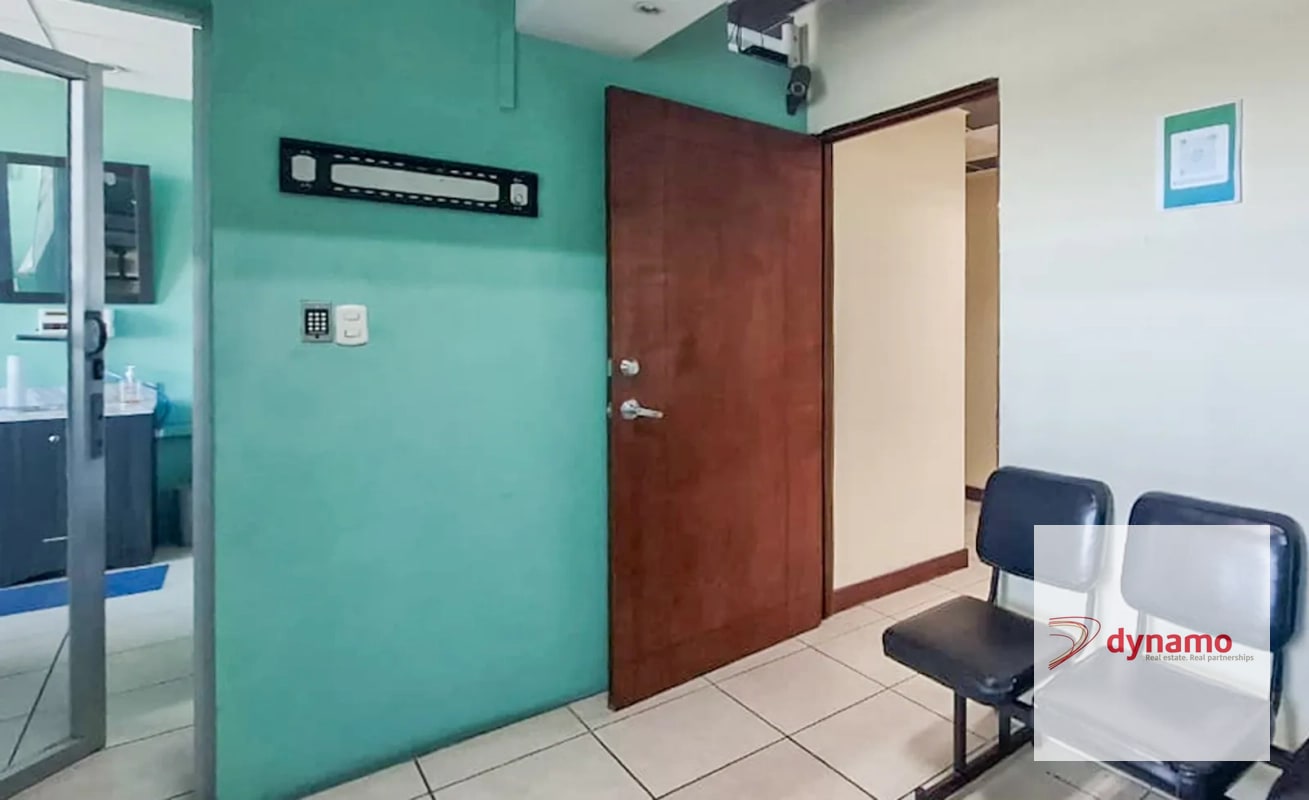 Oficina en Venta – 57 m² | Zona Empresarial El Naranjo - 1