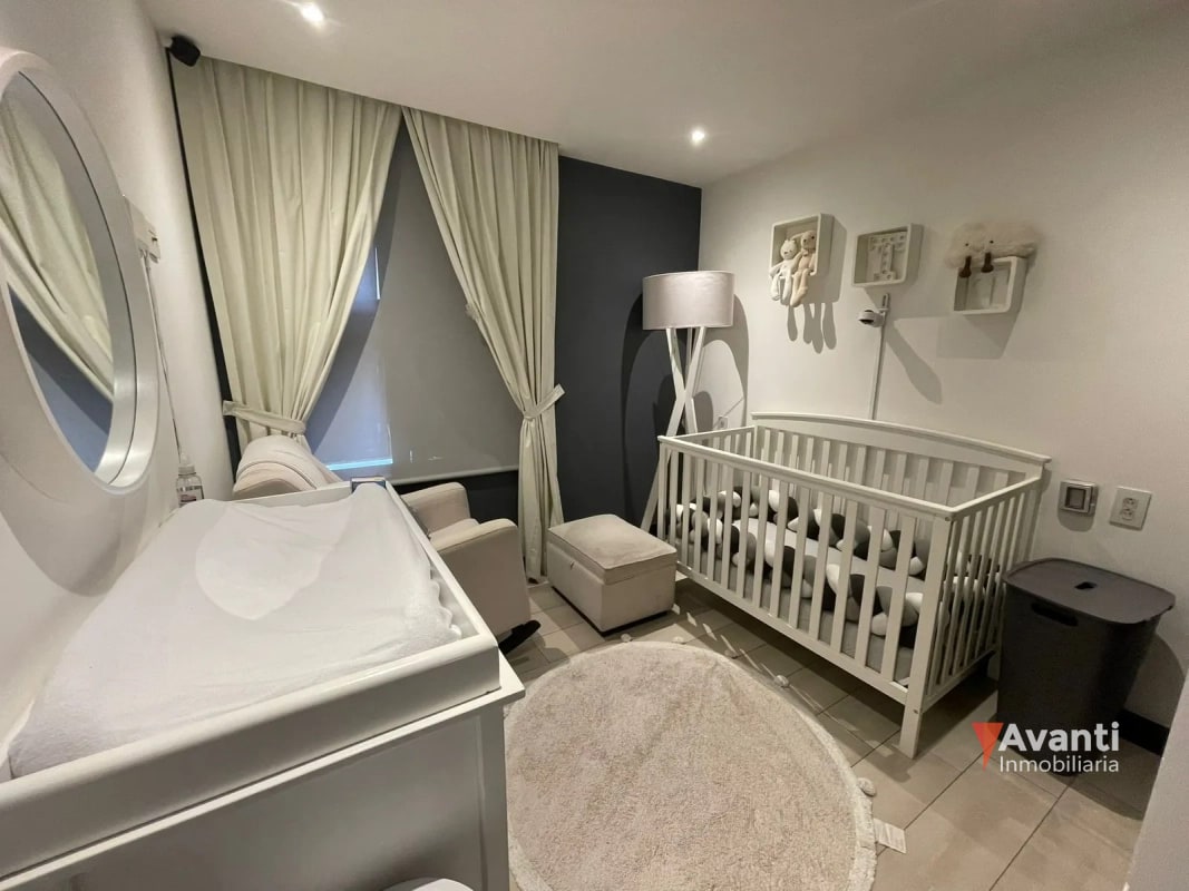 VENTA APARTAMENTO ZONA 15, LIV - 11