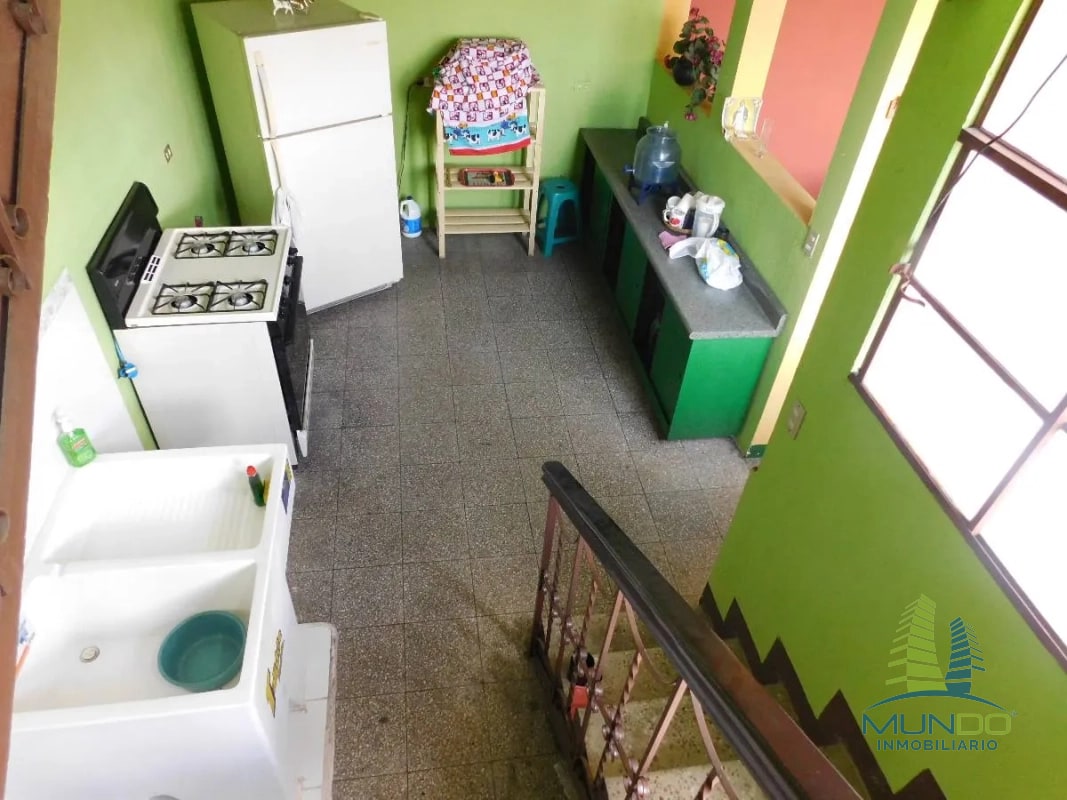 CASA EN VENTA A DOS CUADRAS CALZADA ROOSEVELT - 7