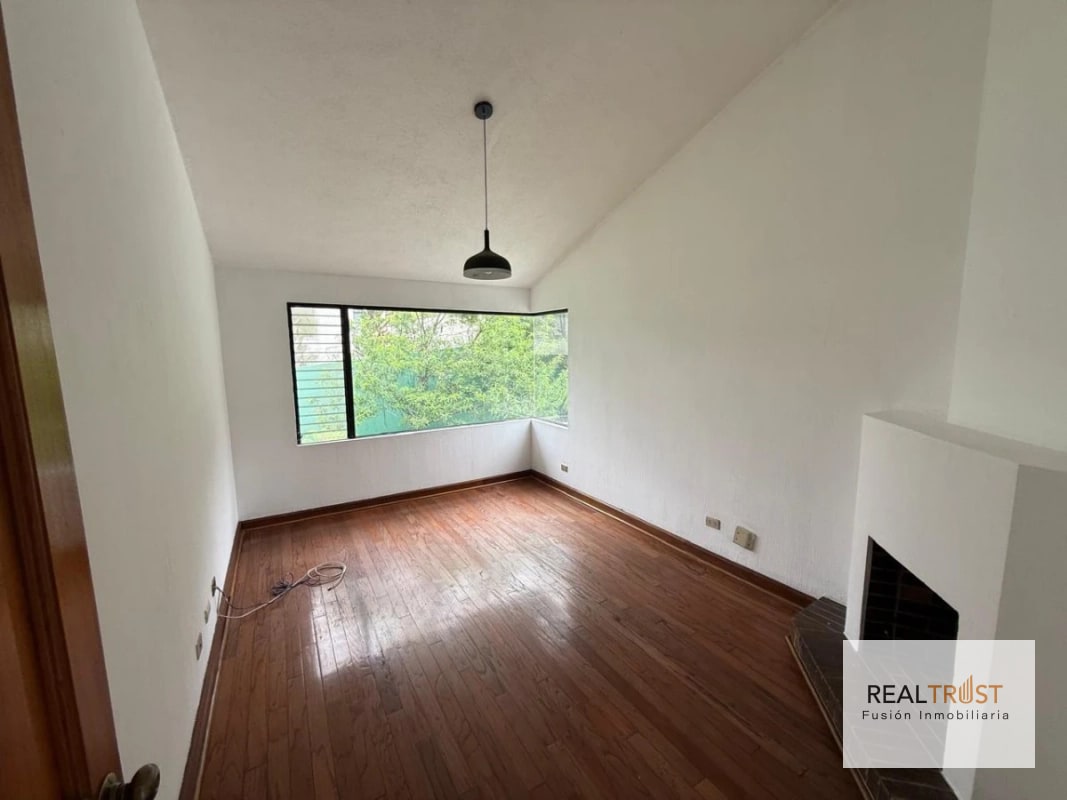 Preciosa casa en venta en Condominio la Encantada, km 12 Carretera El Salvador. - 4