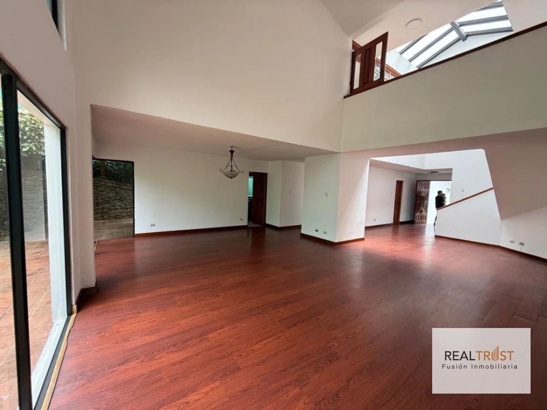 Preciosa casa en venta en Condominio la Encantada, km 12 Carretera El Salvador. - 1