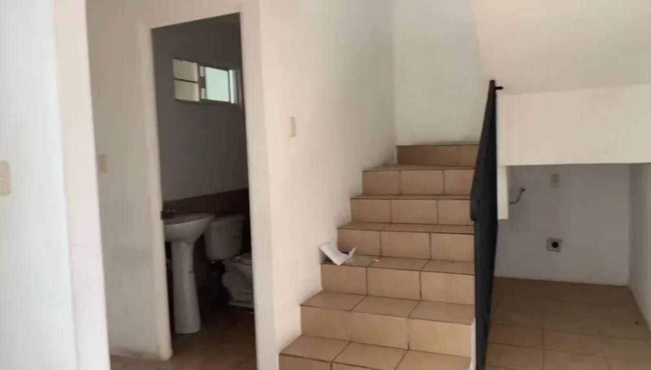 Venta de casa en Condominio en Ciudad San Cristobal, sector C1 Pradera de Las Flores — Casa en Venta en Zona 8 Mixco, Guatemala, Ciudad — foto 9 de 10