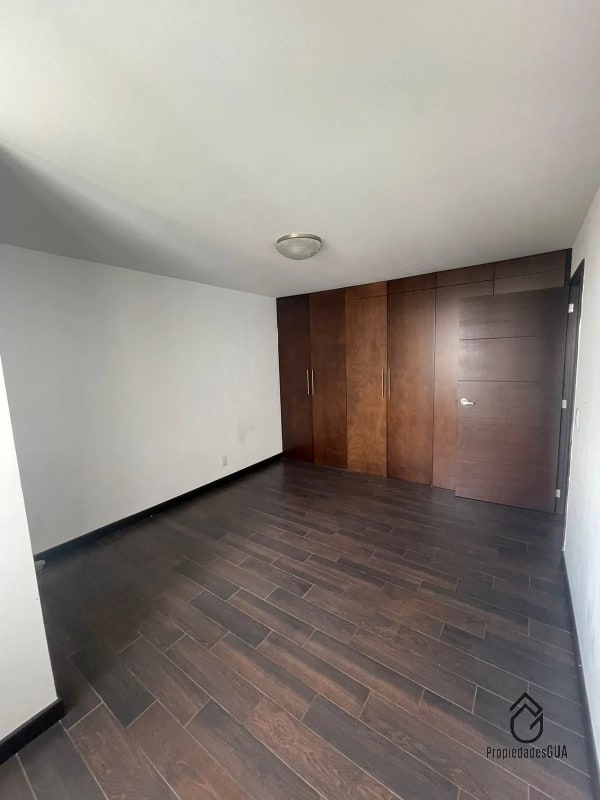 Apartamento en renta Attica II zona 14 - 8