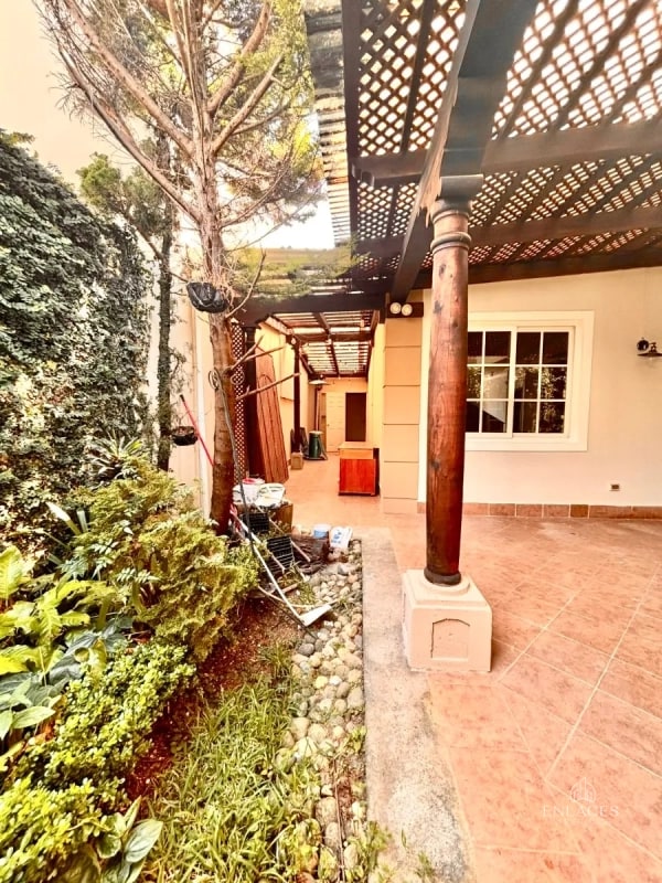Entrada a Fraijanes • Casa en Renta/Venta • Villas de Entreverdes - 5