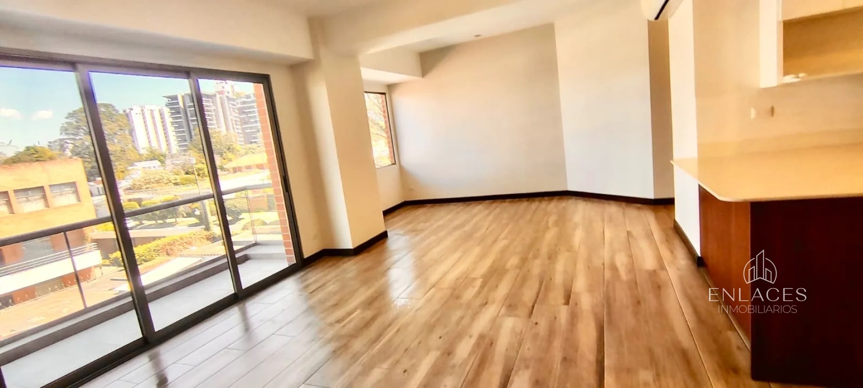 Zona 15 VH2 • Apartamento en Renta • Edificio Taormina - 2