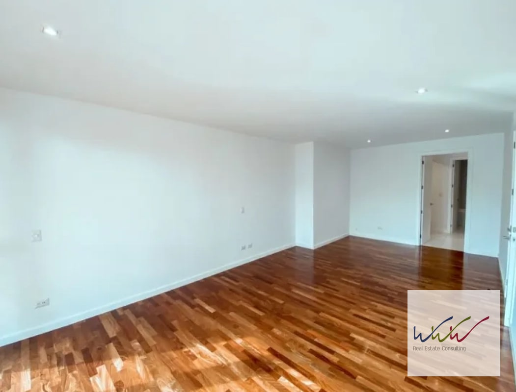 Rento Apartamento de 234 m2 en Lucca, Zona 10 - 9