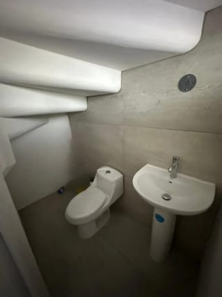 Casa Remodelada en Venta Zona 10 — Casa en Venta en Zona 10, Guatemala, Ciudad — miniatura 9 de 10