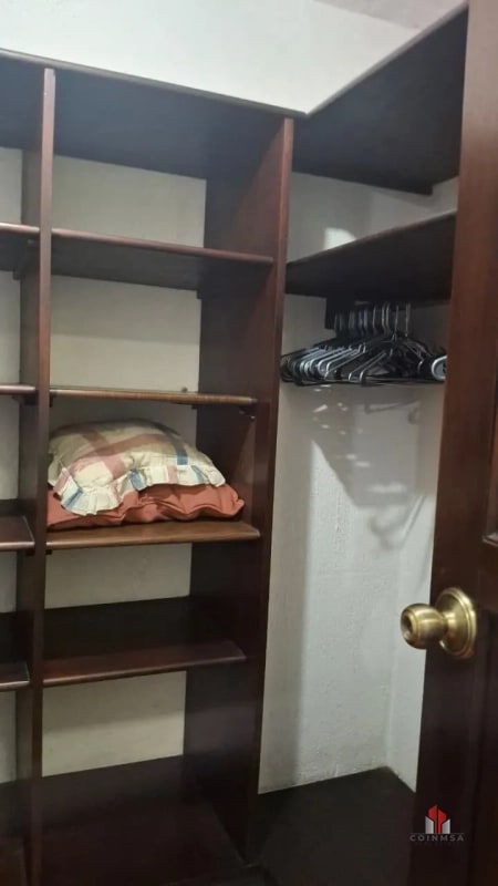 Apartamento amueblado en renta zona 10 / Las Cañas - 4