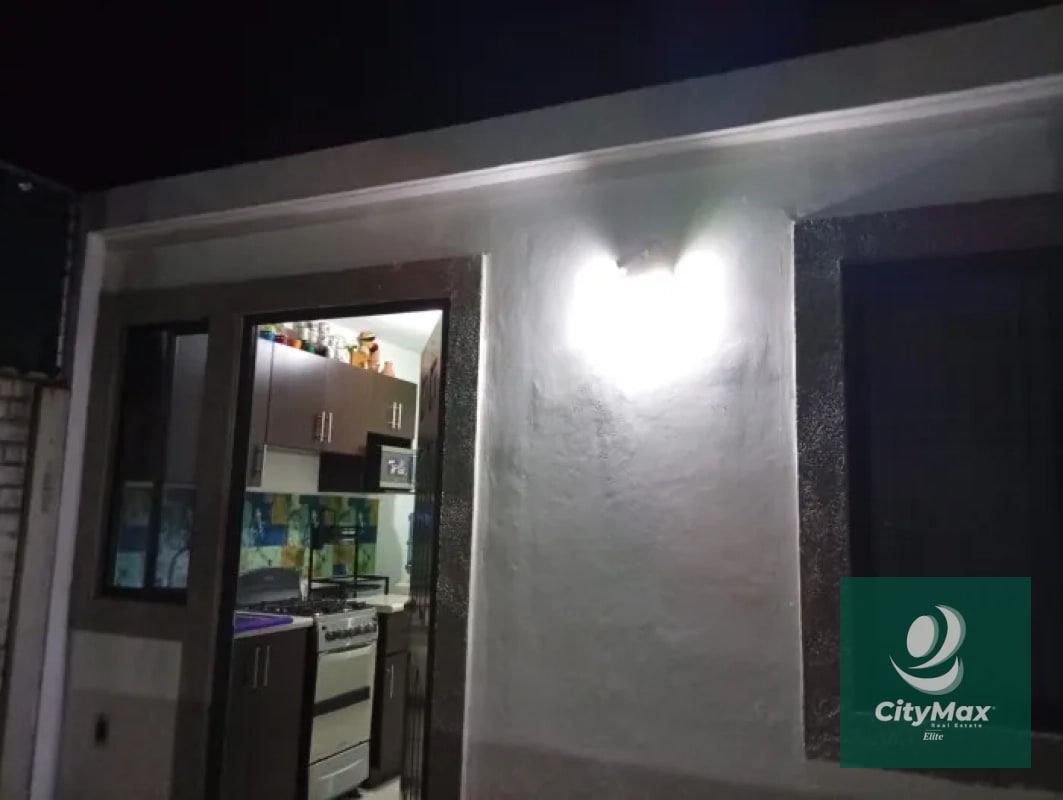 CASA EN VENTA - CONDADO SANTA FE - CARRETERA A EL SALVADOR - 7
