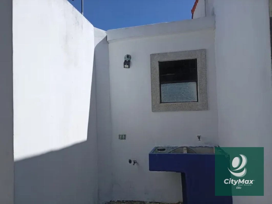 CASA EN VENTA - CONDADO SANTA FE - CARRETERA A EL SALVADOR - 5