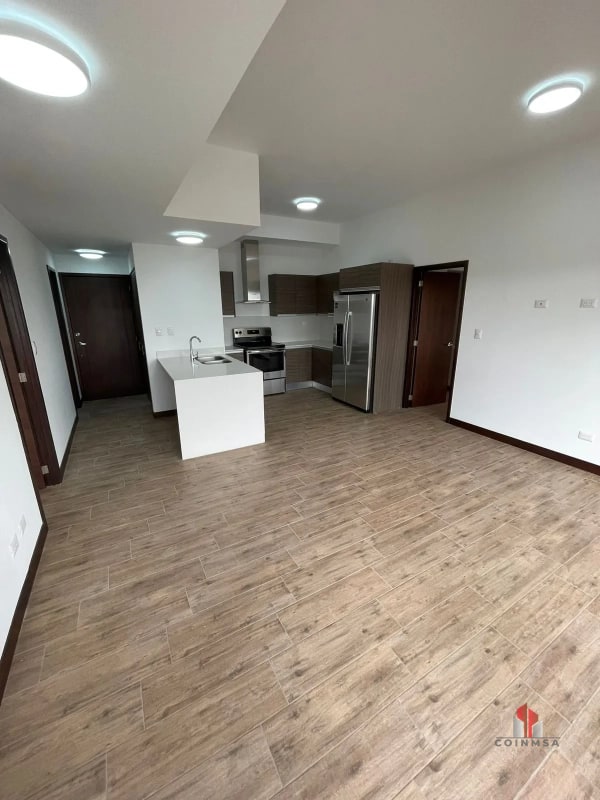 Apartamento en renta en zona 10 / Casalini Diagonal 6 - 11