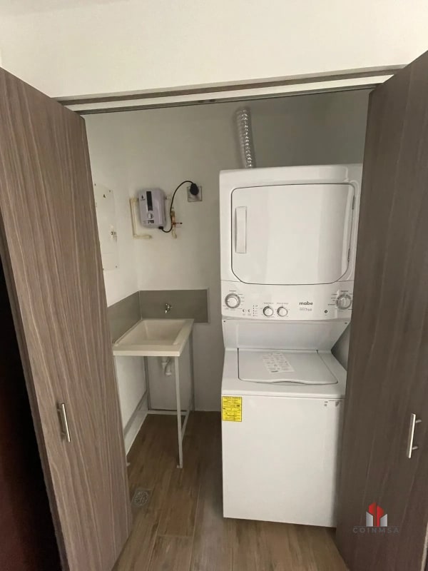 Apartamento en renta en zona 10 / Casalini Diagonal 6 - 7