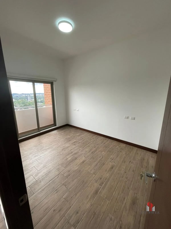 Apartamento en renta en zona 10 / Casalini Diagonal 6 - 5