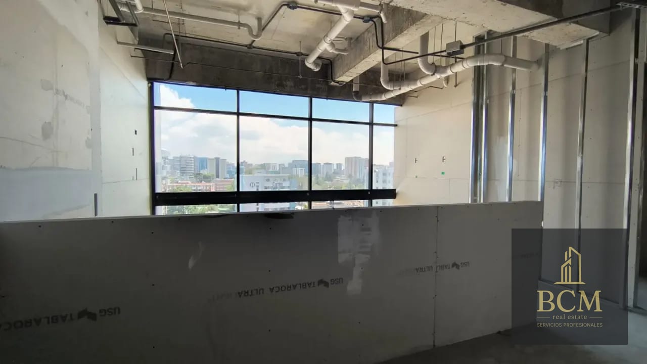 Rento nivel en obra gris - Edificio Z. 10 — Oficina en Alquiler en Renovati, Zona 10, Guatemala, Ciudad — foto 5 de 6