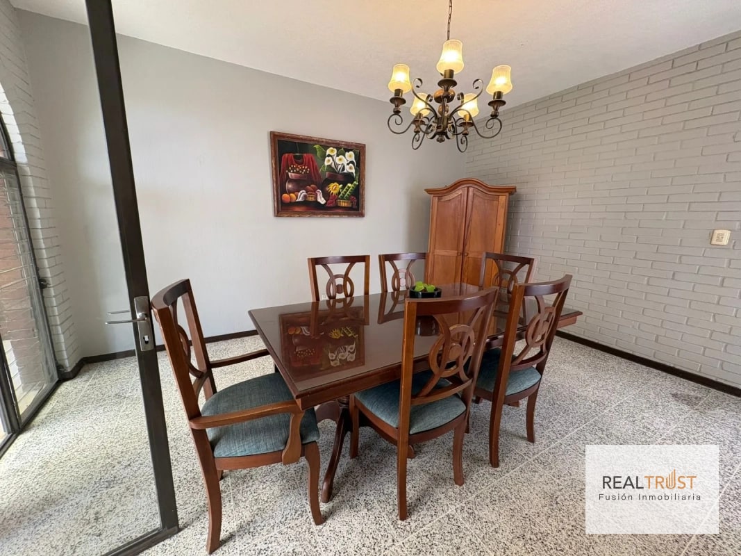 CASA EN VENTA zona 15 VH2 - 15