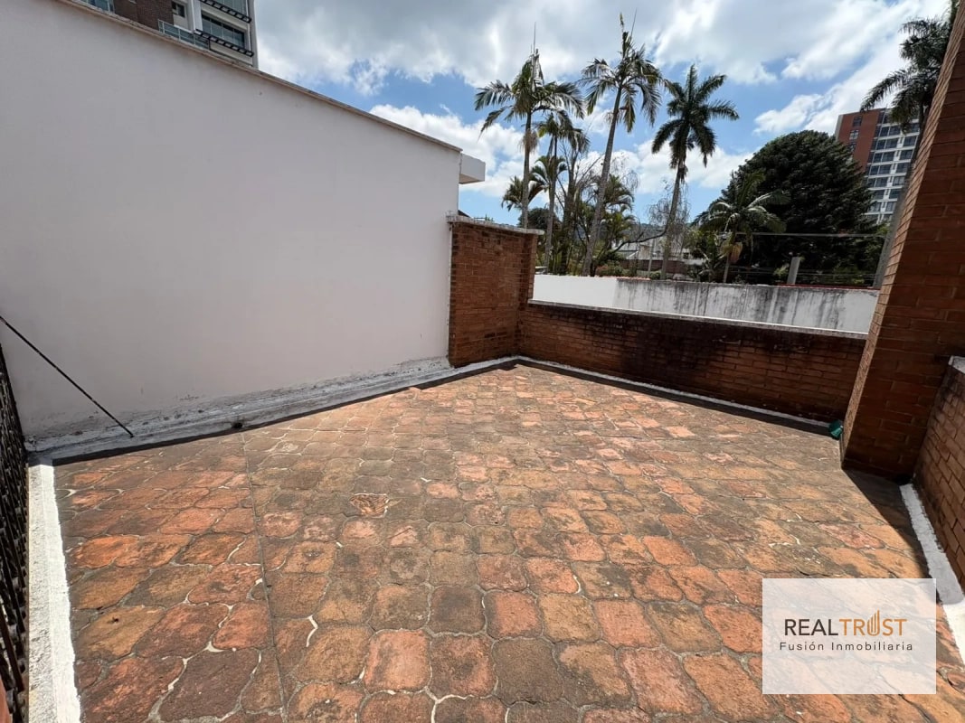 CASA EN VENTA zona 15 VH2 - 10